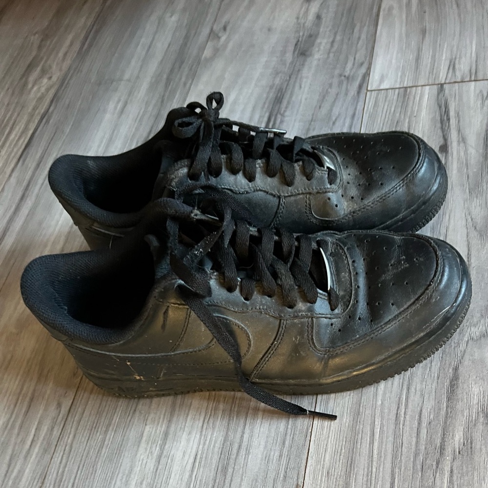 Nike Air Force 1 shoe